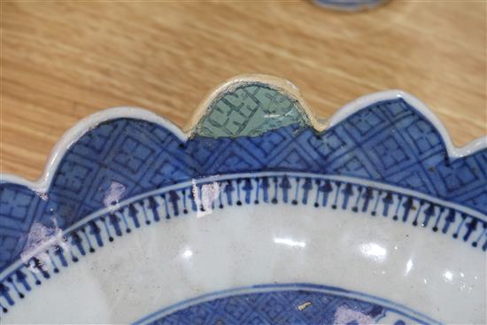 A quantity of mixed blue and white Chinese ceramics tallest 23cm
